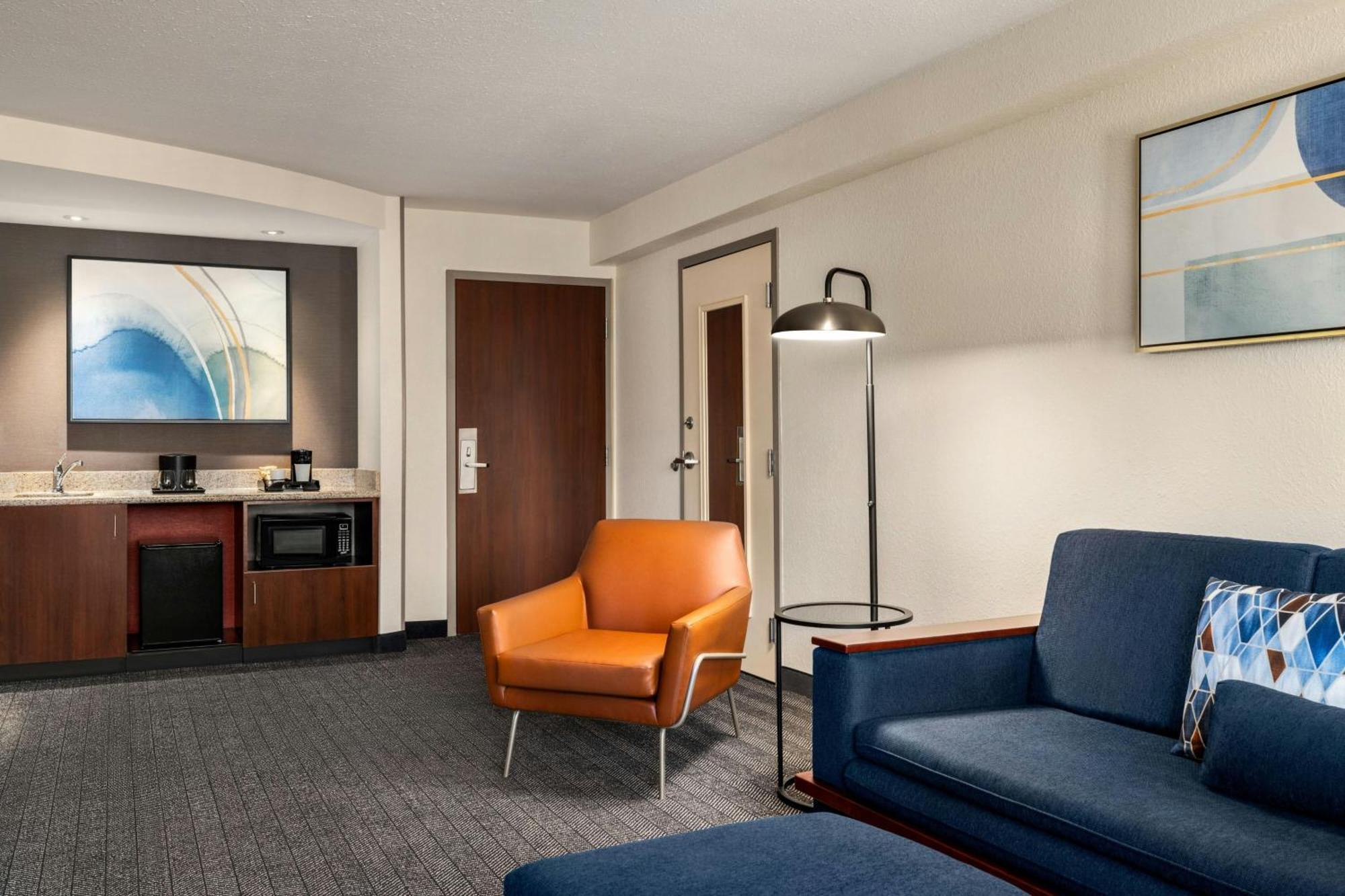 Courtyard Mt. Holly Westampton Hotel Buitenkant foto