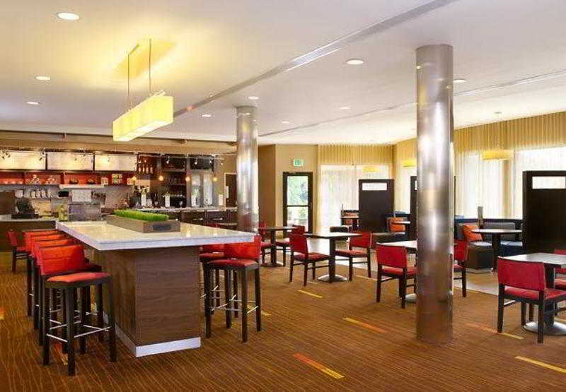 Courtyard Mt. Holly Westampton Hotel Buitenkant foto